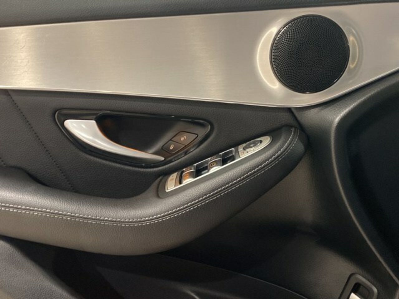Foto Mercedes-Benz Clase GLC 17