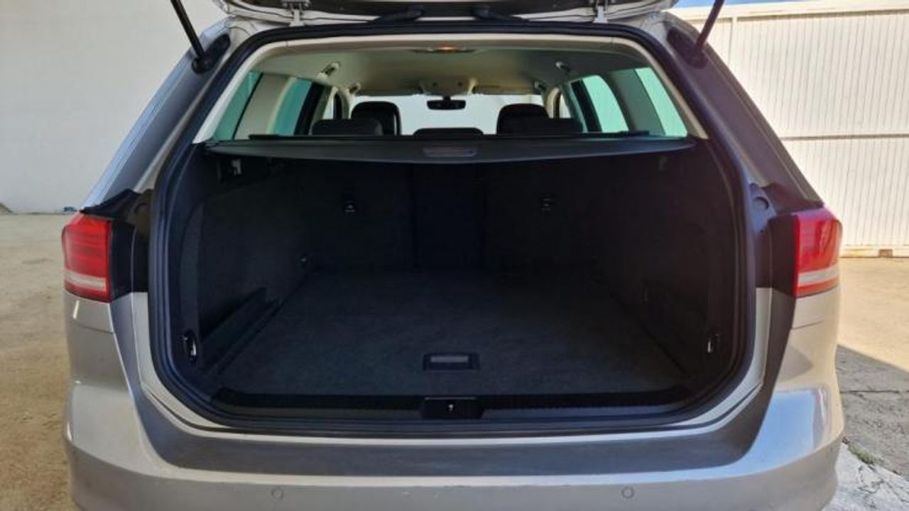 Foto Volkswagen Passat 9