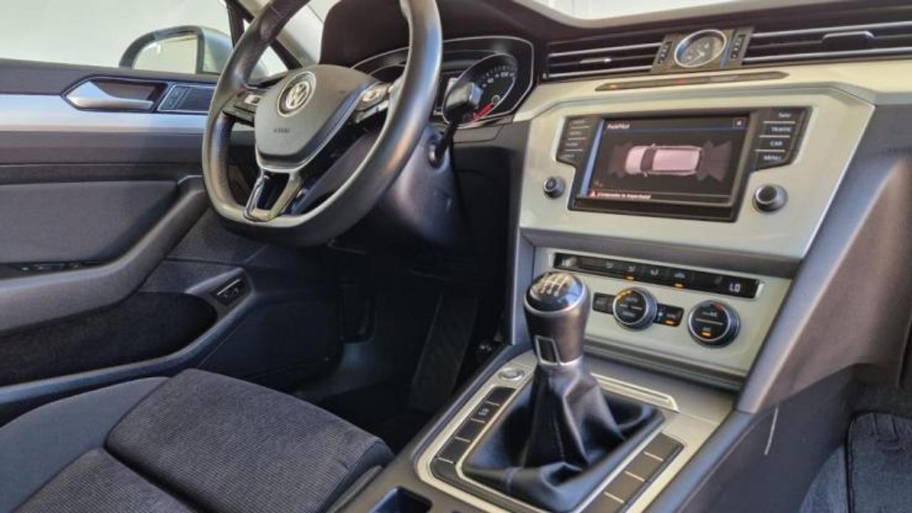 Foto Volkswagen Passat 12