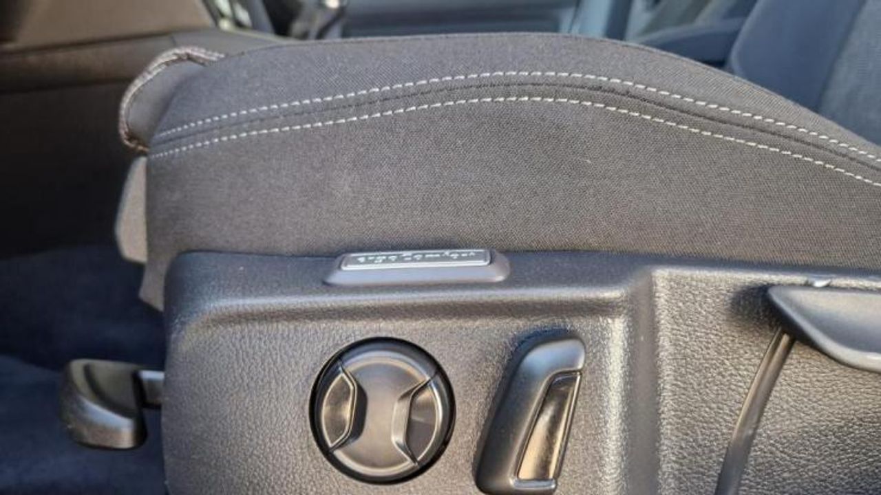 Foto Volkswagen Passat 26