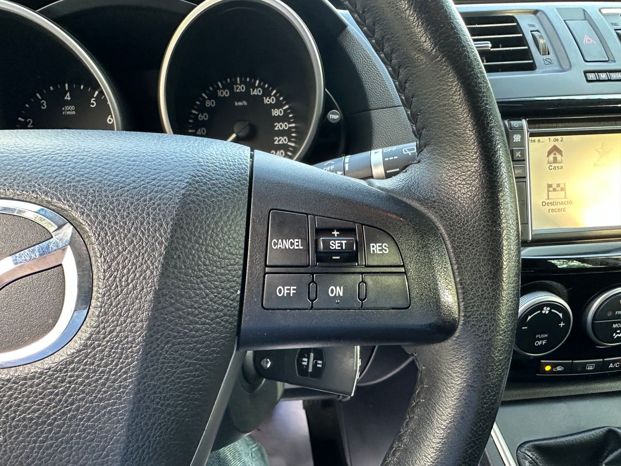 Foto Mazda Mazda5 26