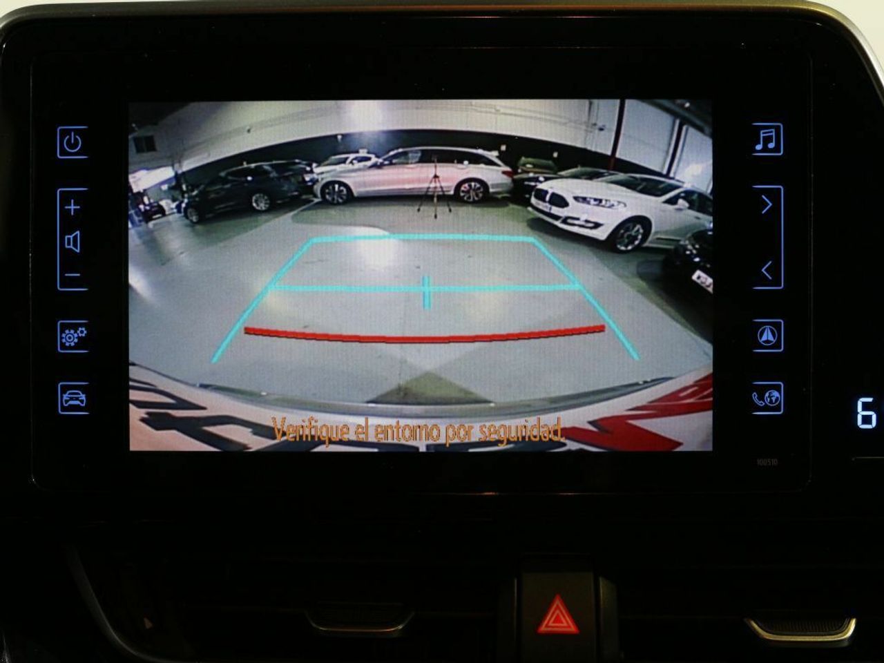 Foto Toyota C-HR 24