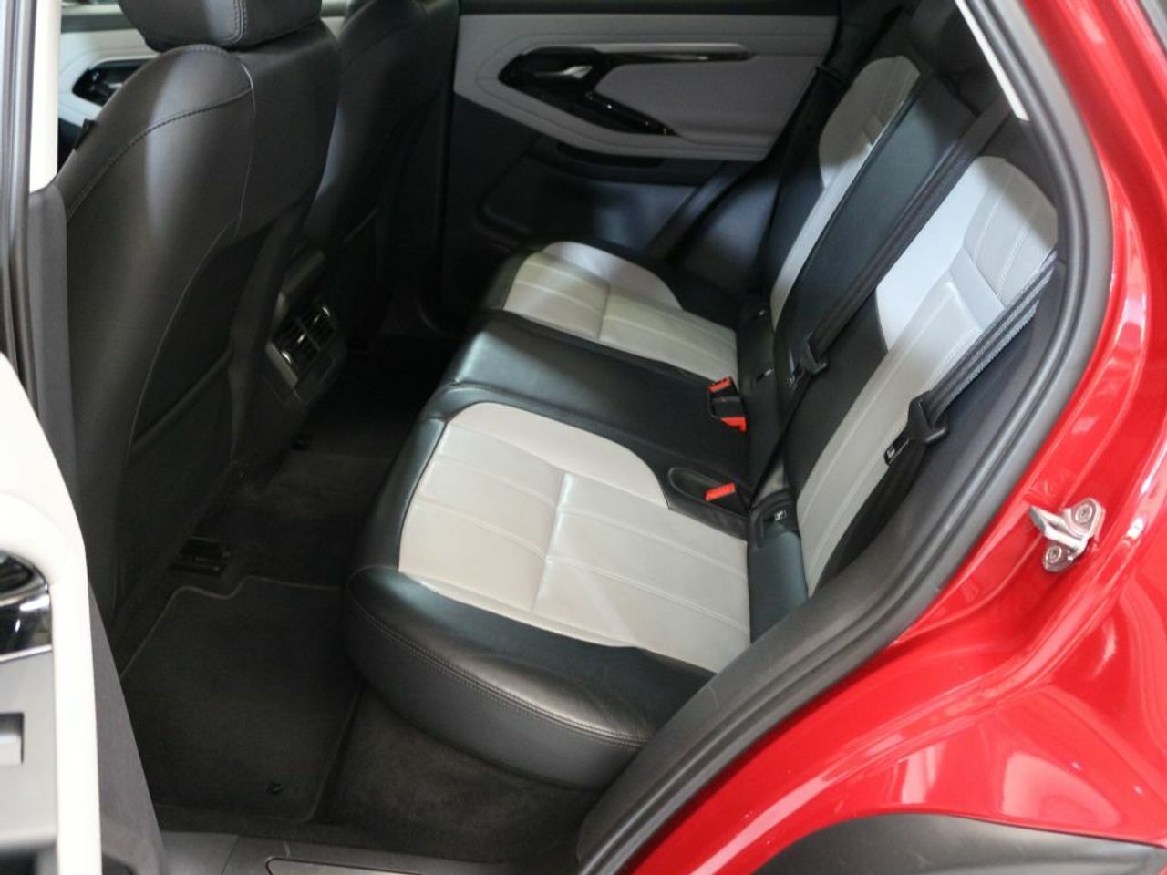 Foto Land-Rover Range Rover Evoque 14