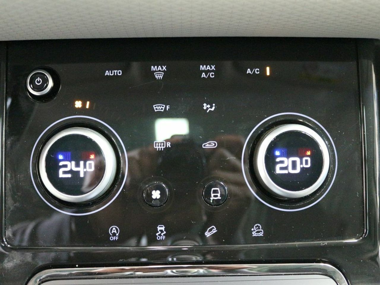 Foto Land-Rover Range Rover Evoque 32