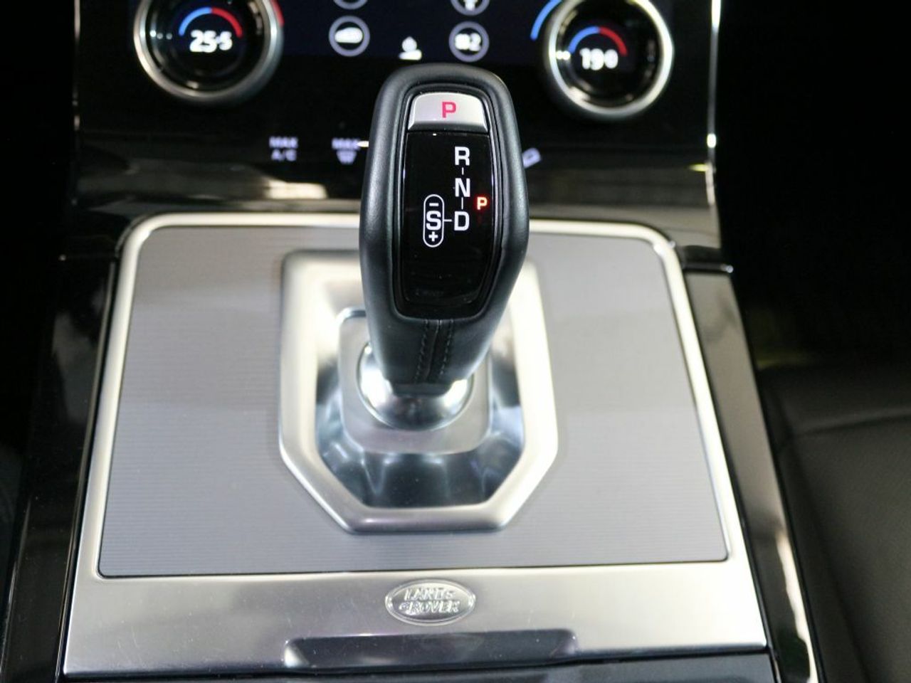 Foto Land-Rover Range Rover Evoque 34