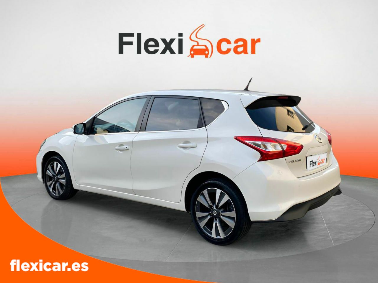 Foto Nissan Pulsar 7