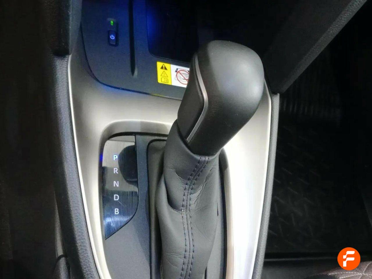 Foto Toyota Yaris 16