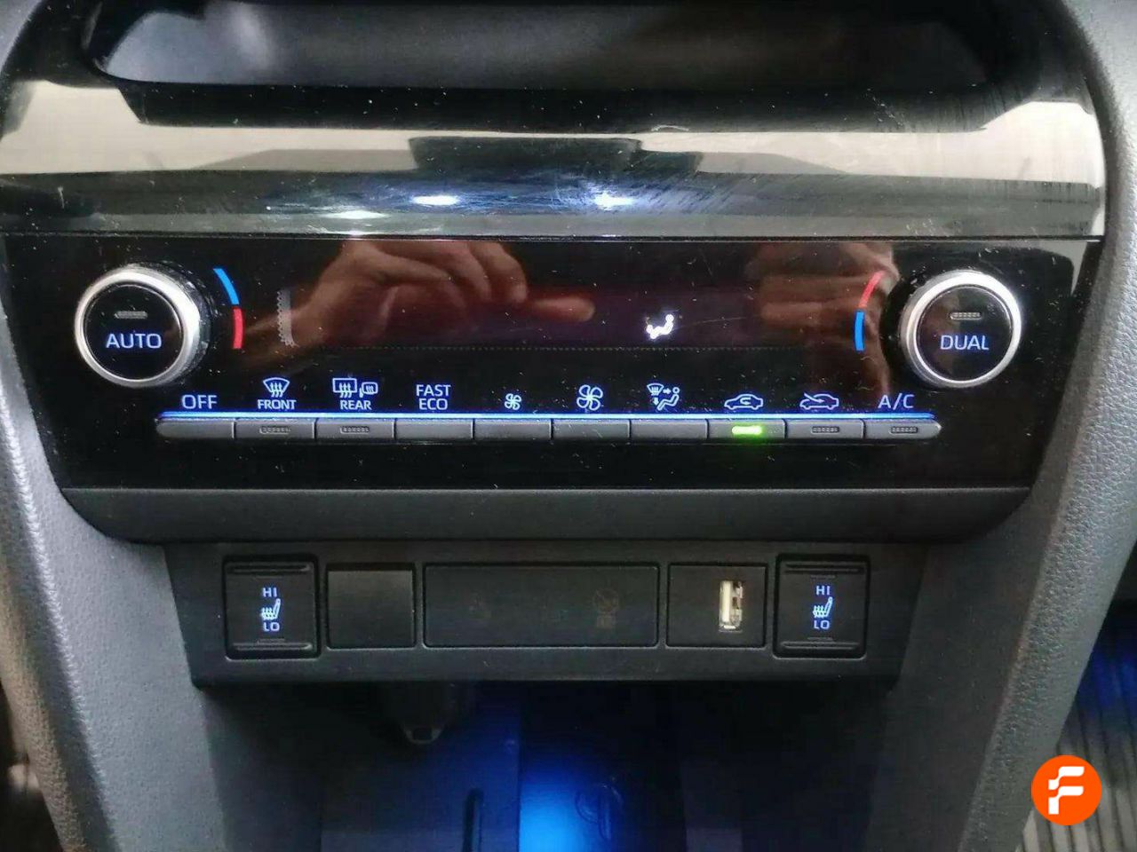 Foto Toyota Yaris 18