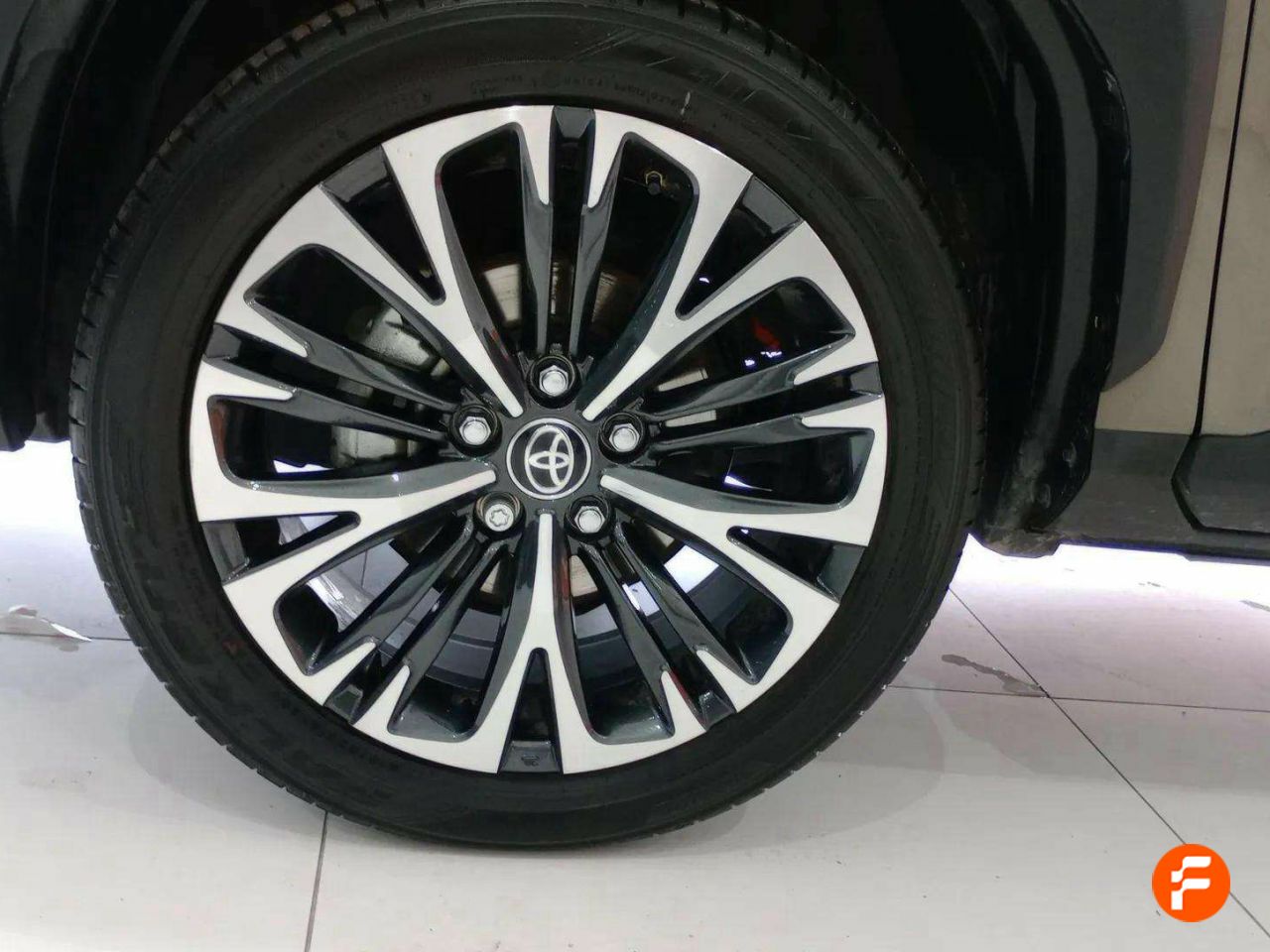 Foto Toyota Yaris 26