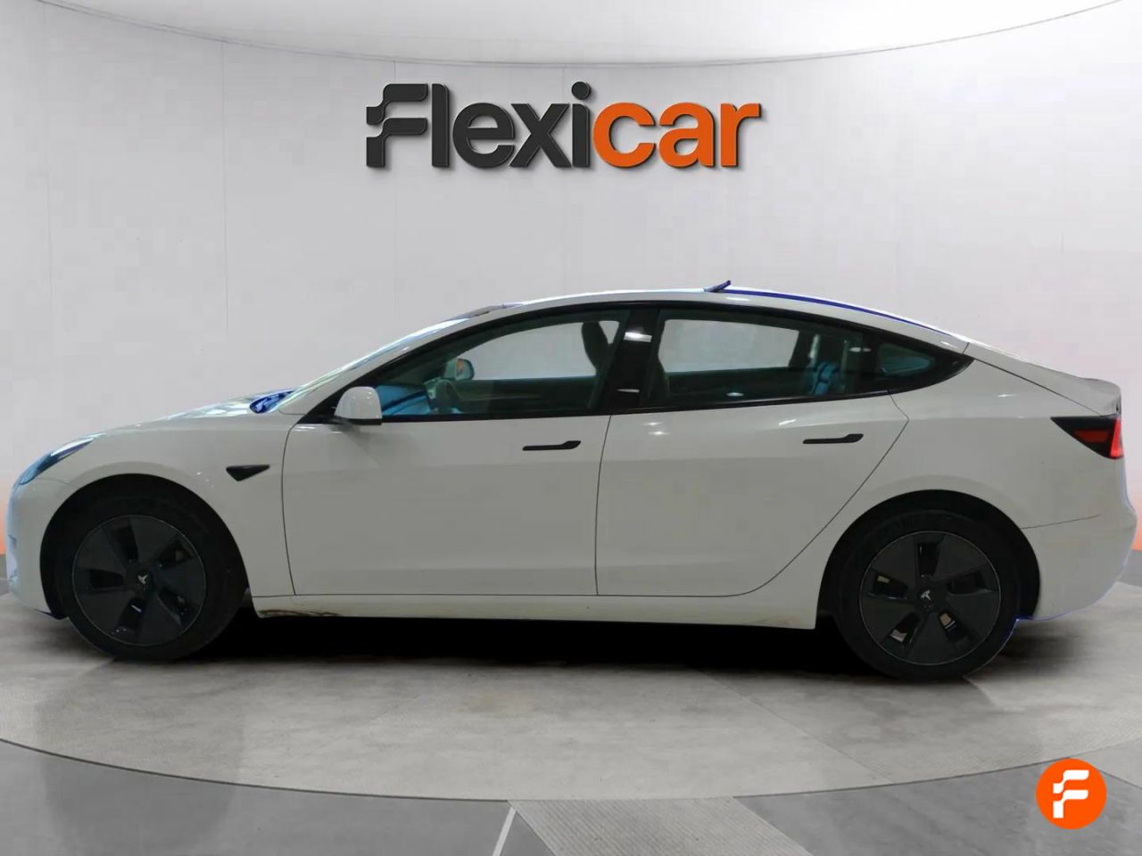 Foto Tesla Model 3 4