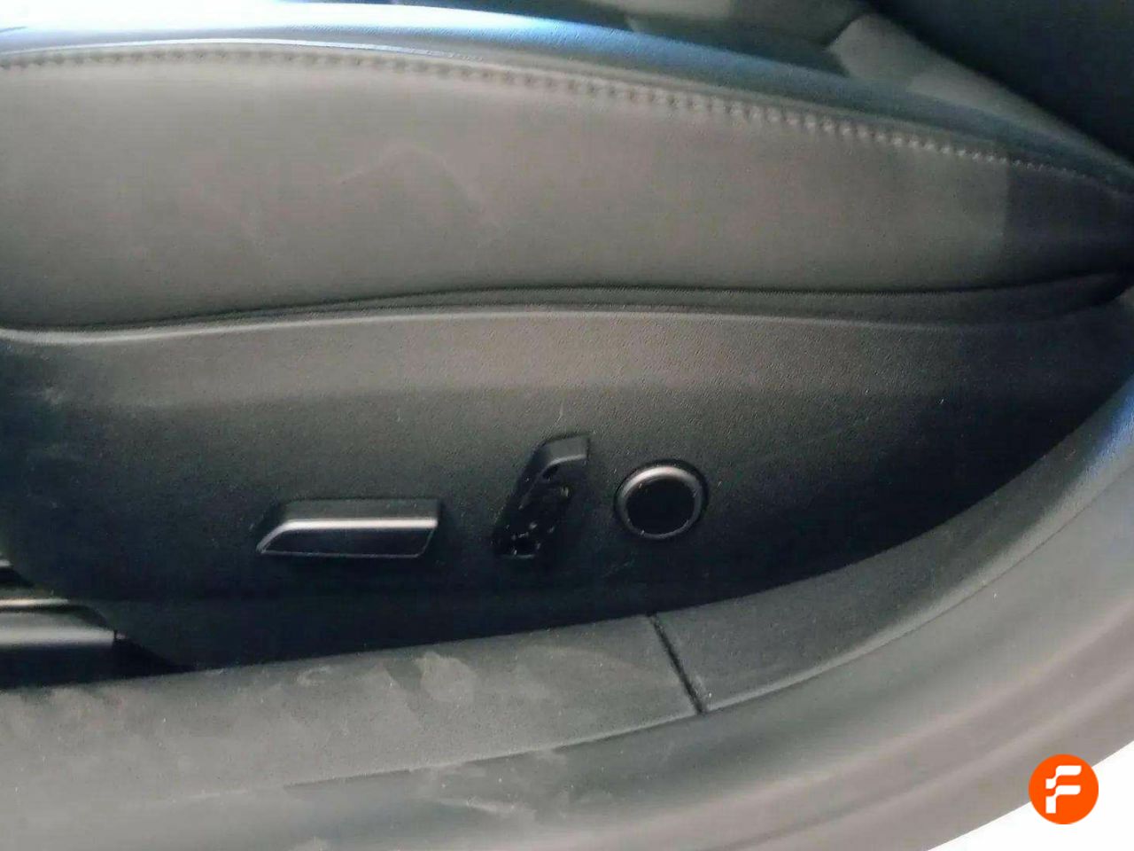 Foto Tesla Model 3 23