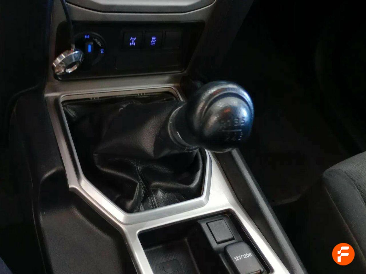 Foto Toyota Land Cruiser 15