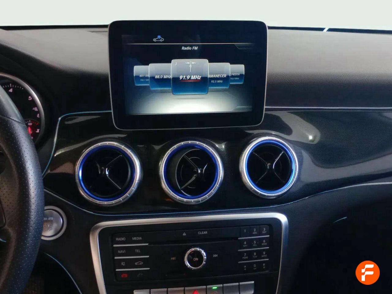 Foto Mercedes-Benz Clase CLA 14