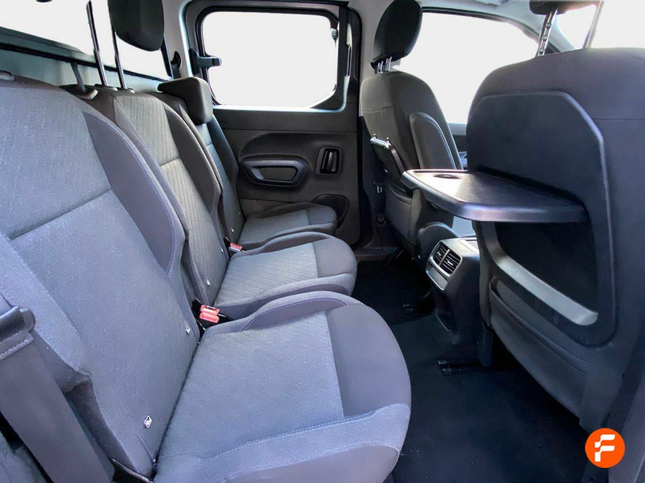 Foto Peugeot Rifter 18
