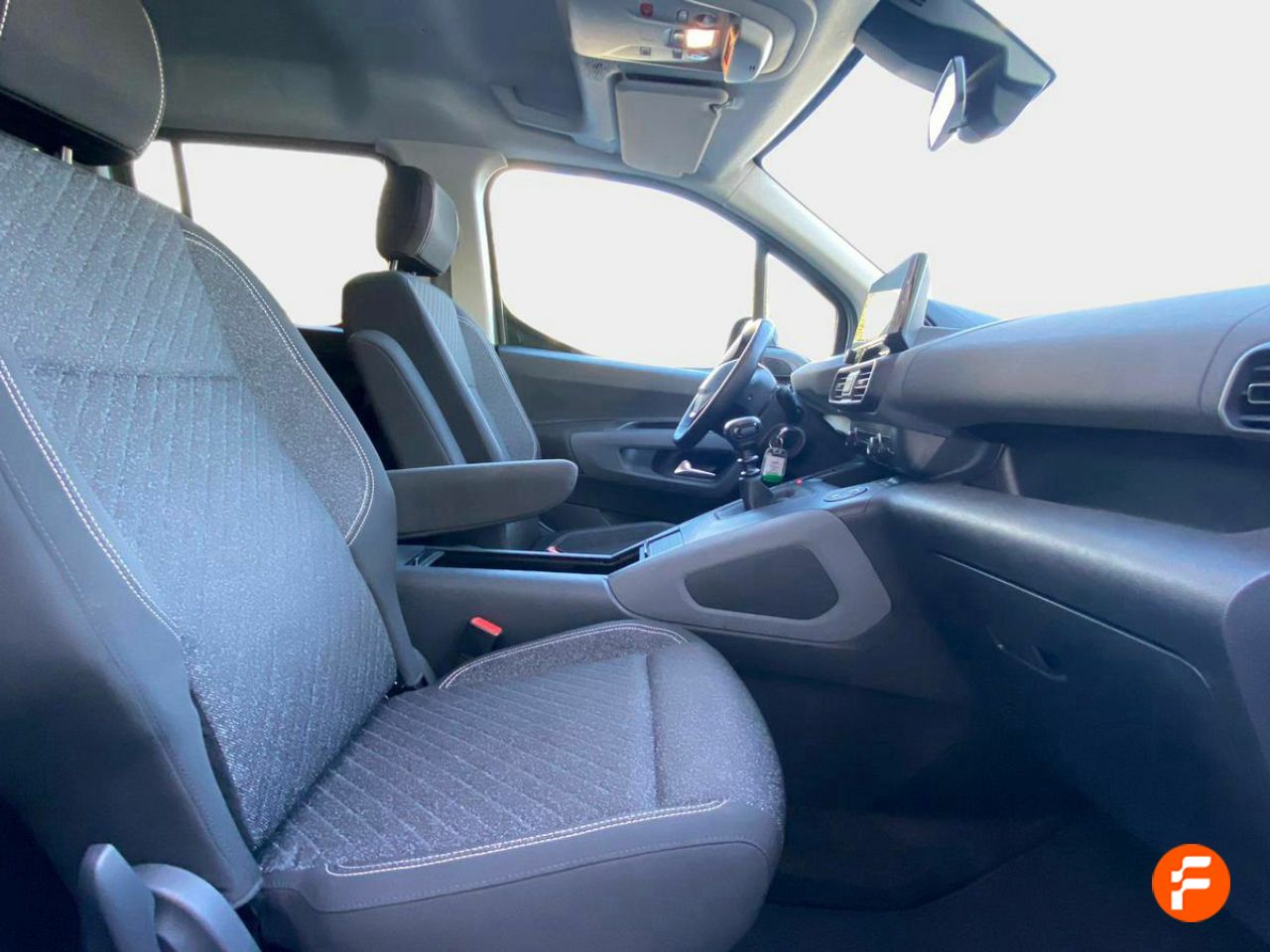 Foto Peugeot Rifter 18