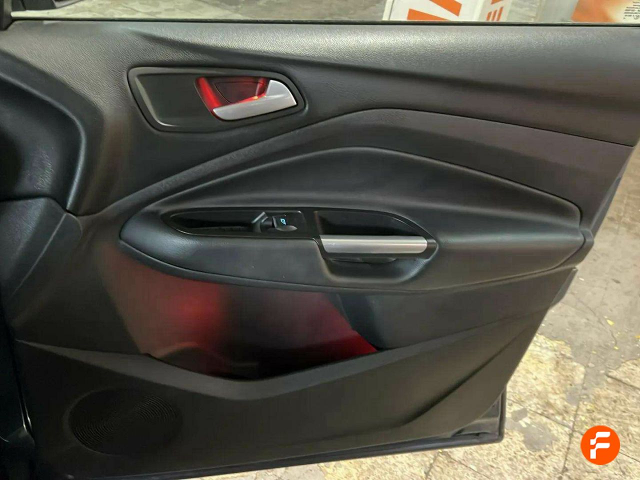 Foto Ford Kuga 21