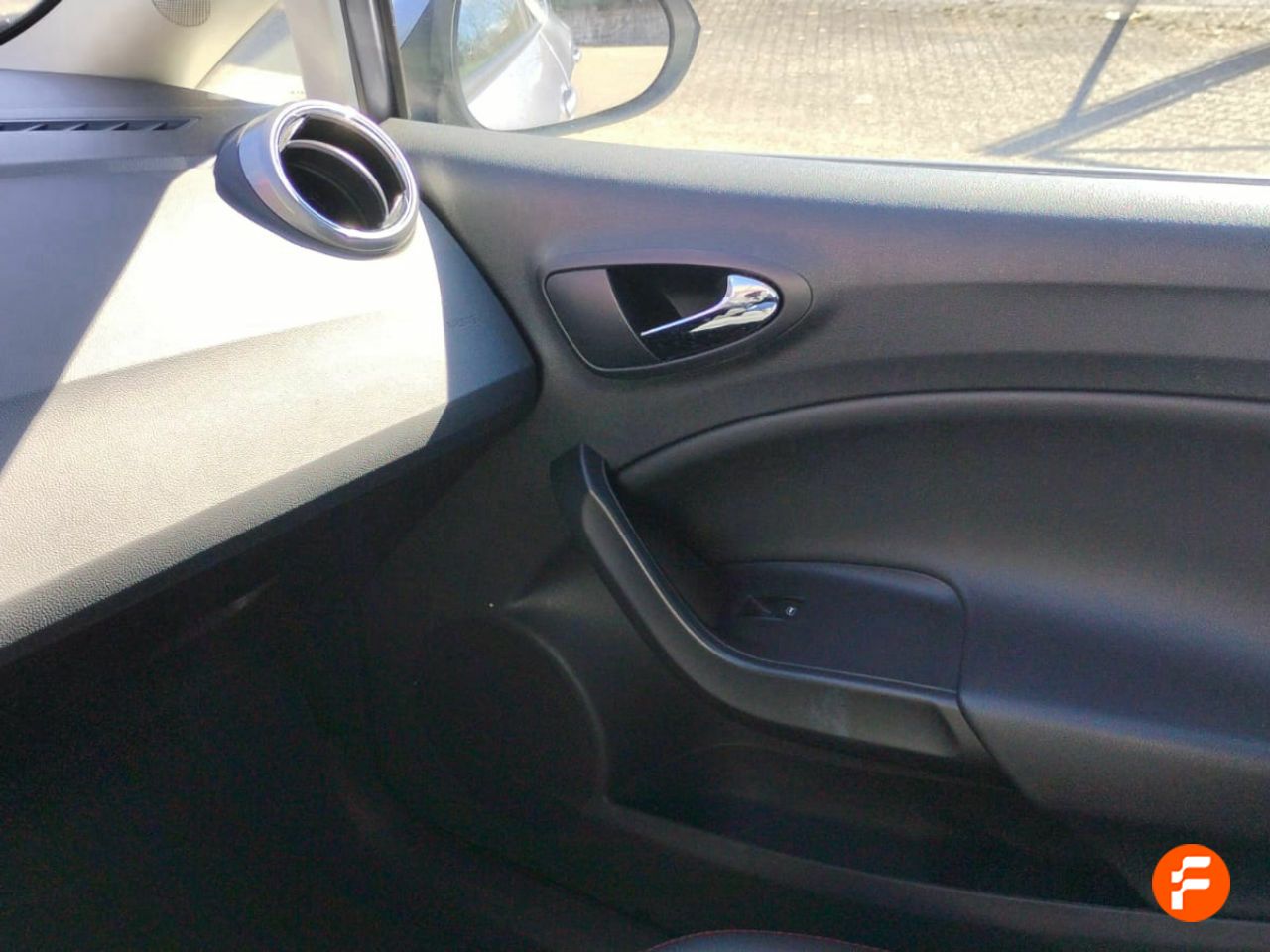 Foto Seat Ibiza 16