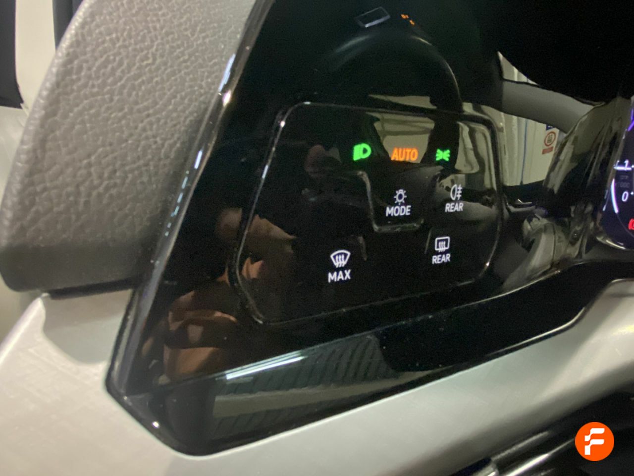 Foto Volkswagen Golf 16