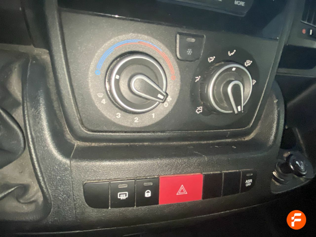 Foto Opel Movano 13
