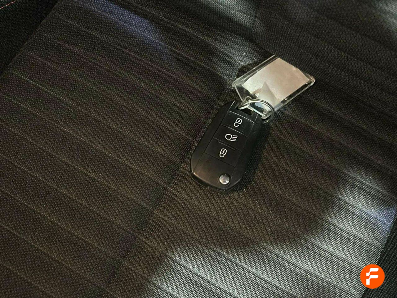 Foto Peugeot 208 20