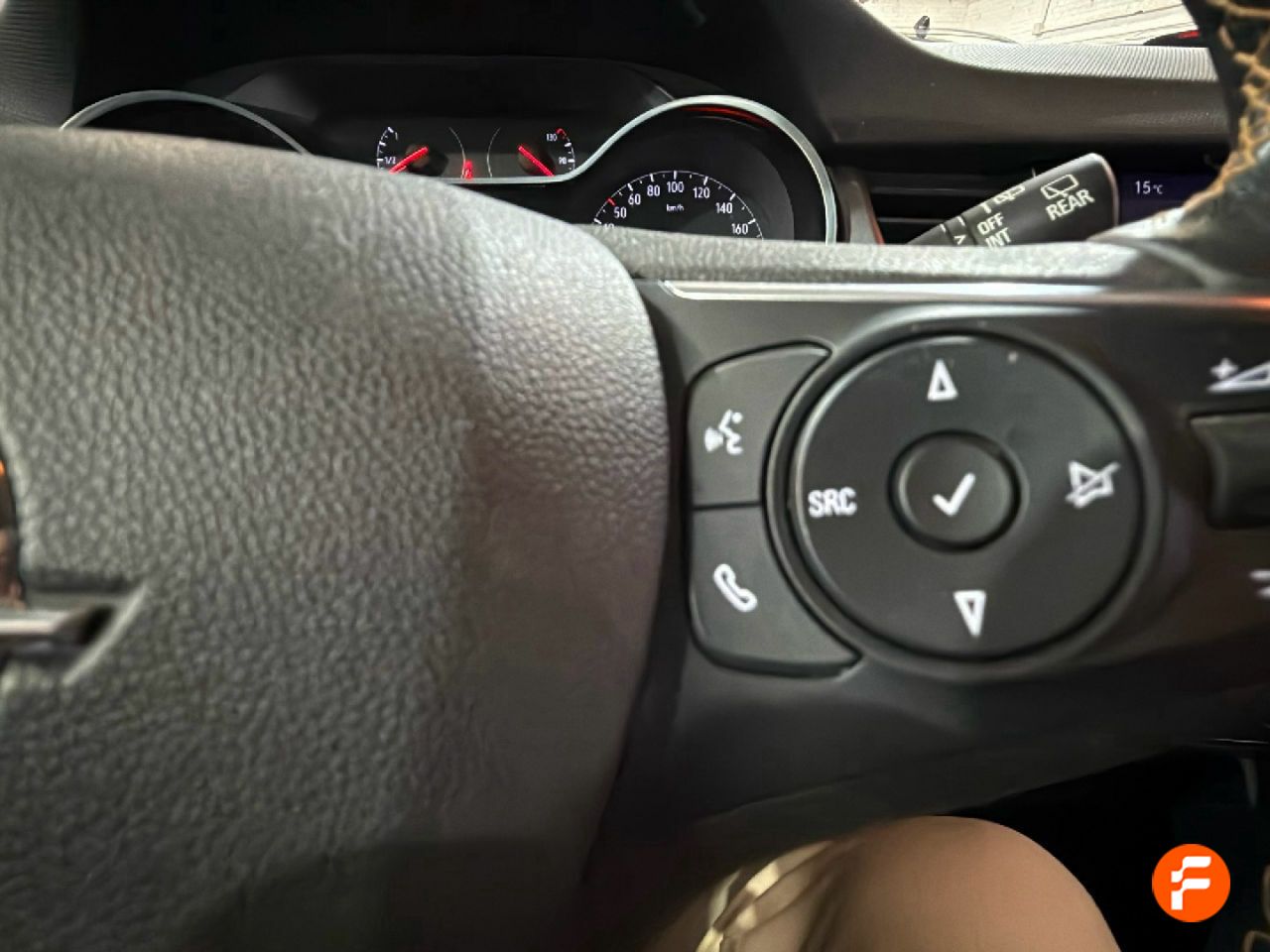 Foto Opel Crossland X 15