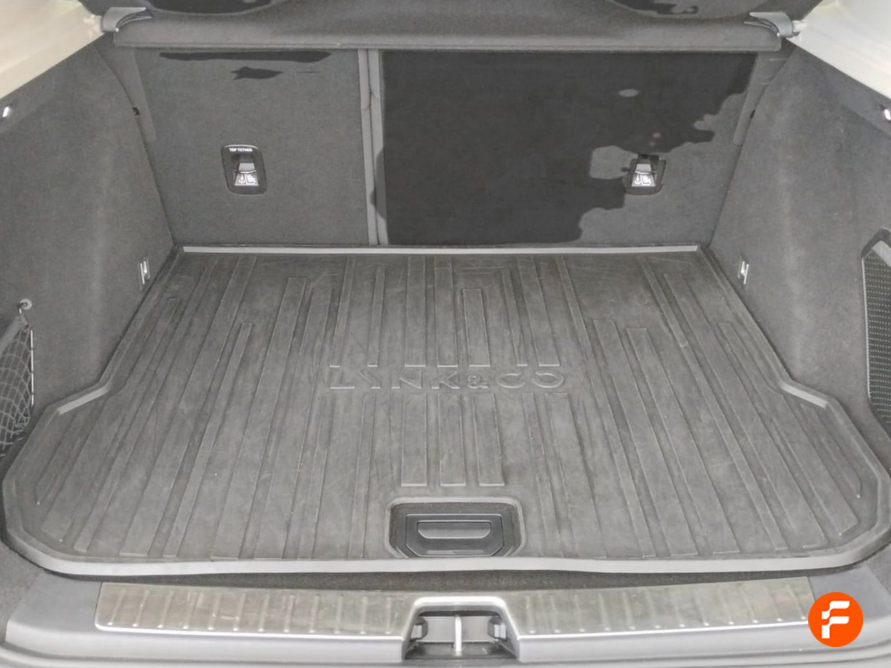 Foto LYNK&CO 01 32