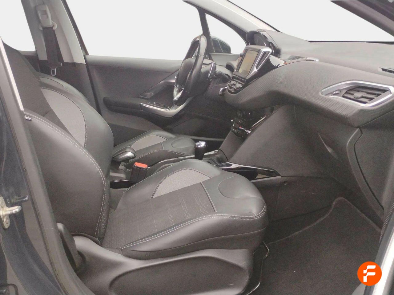 Foto Peugeot 2008 12