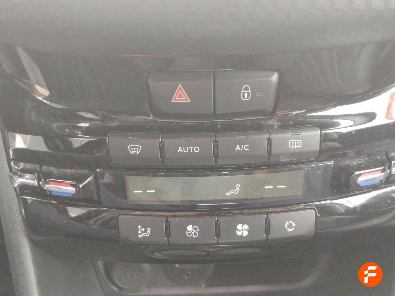 Foto Peugeot 2008 24