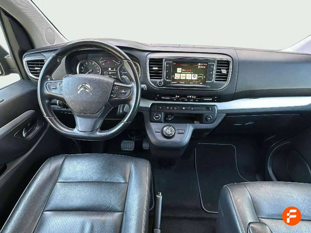 Foto Citroën Spacetourer 10