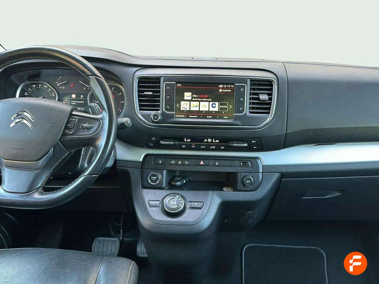 Foto Citroën Spacetourer 11