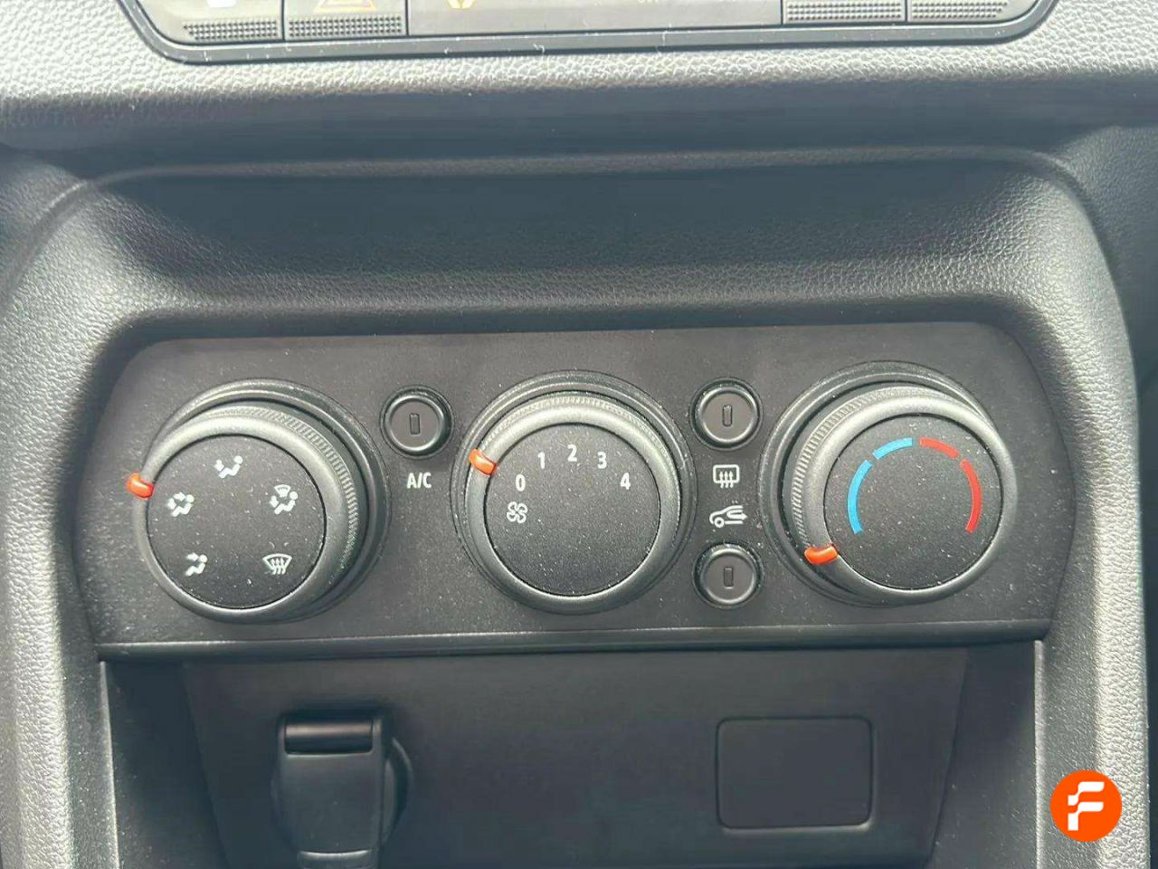 Foto Dacia Sandero 19