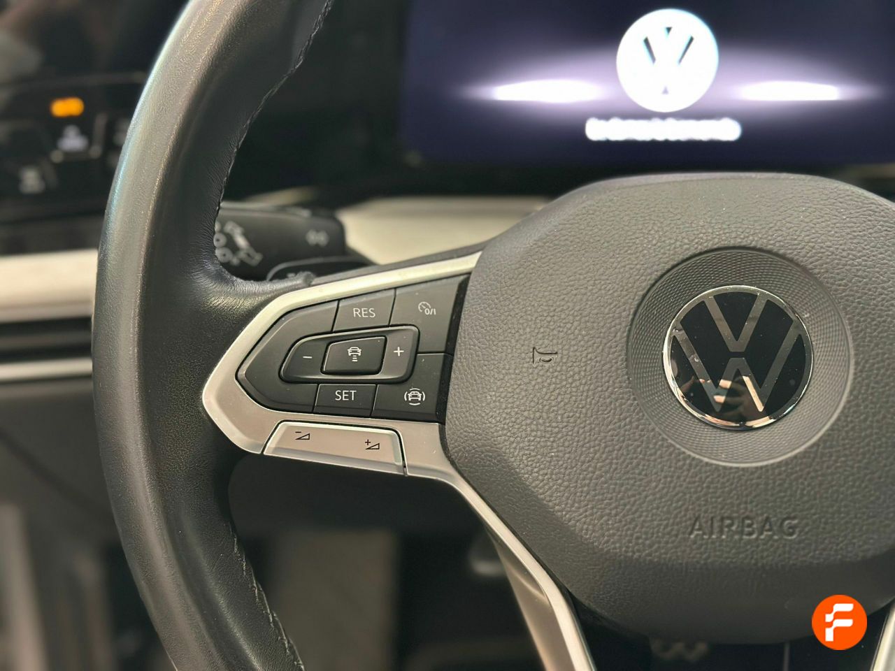 Foto Volkswagen Golf 11