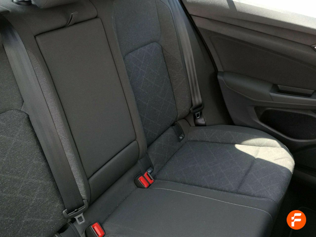 Foto Volkswagen Golf 22