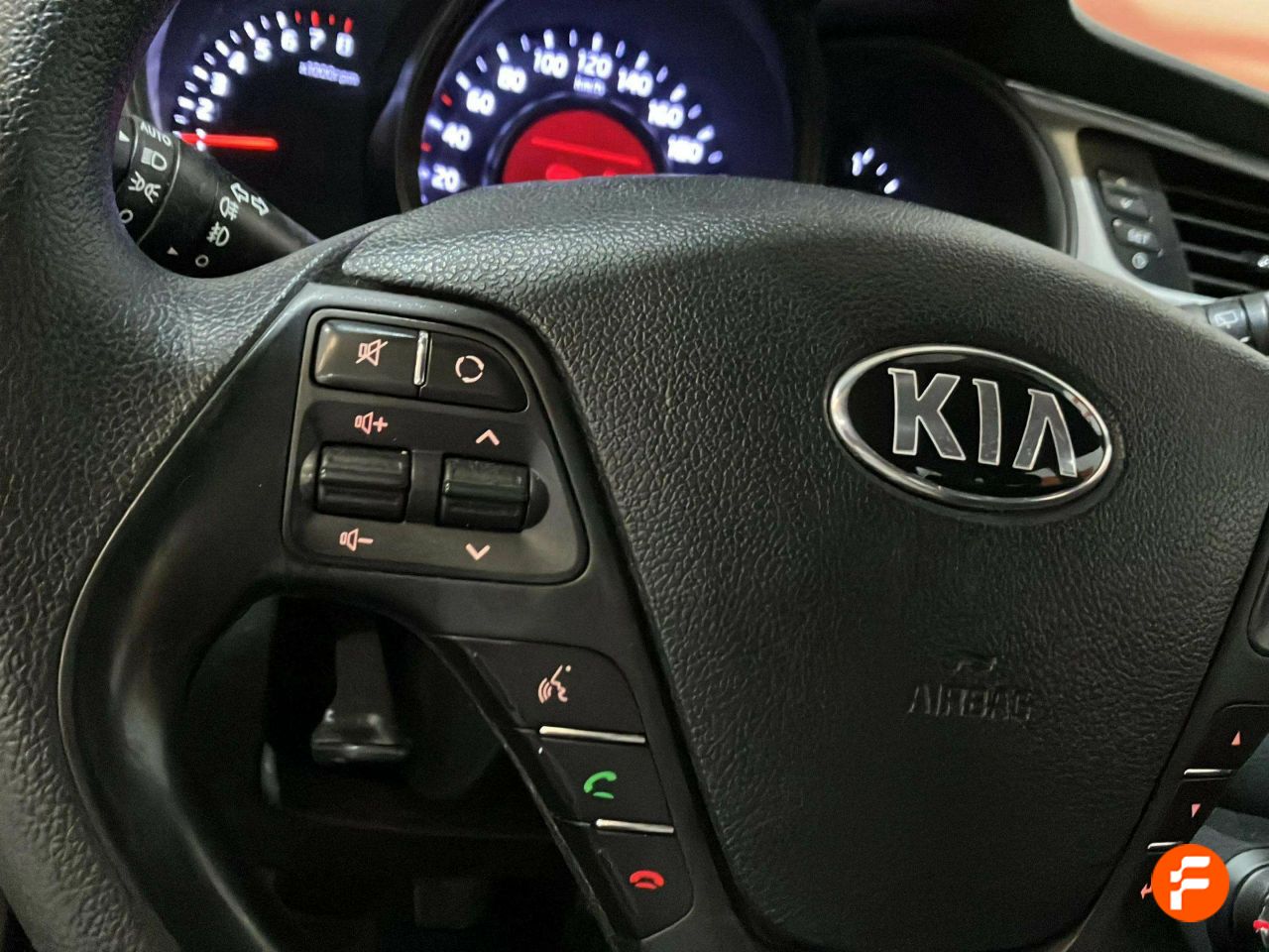 Foto Kia Ceed 15