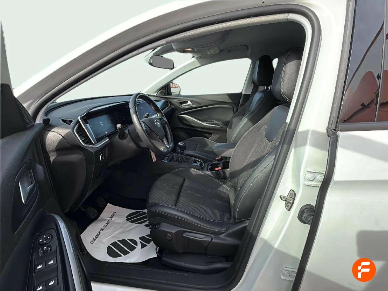 Foto Opel Grandland X 14