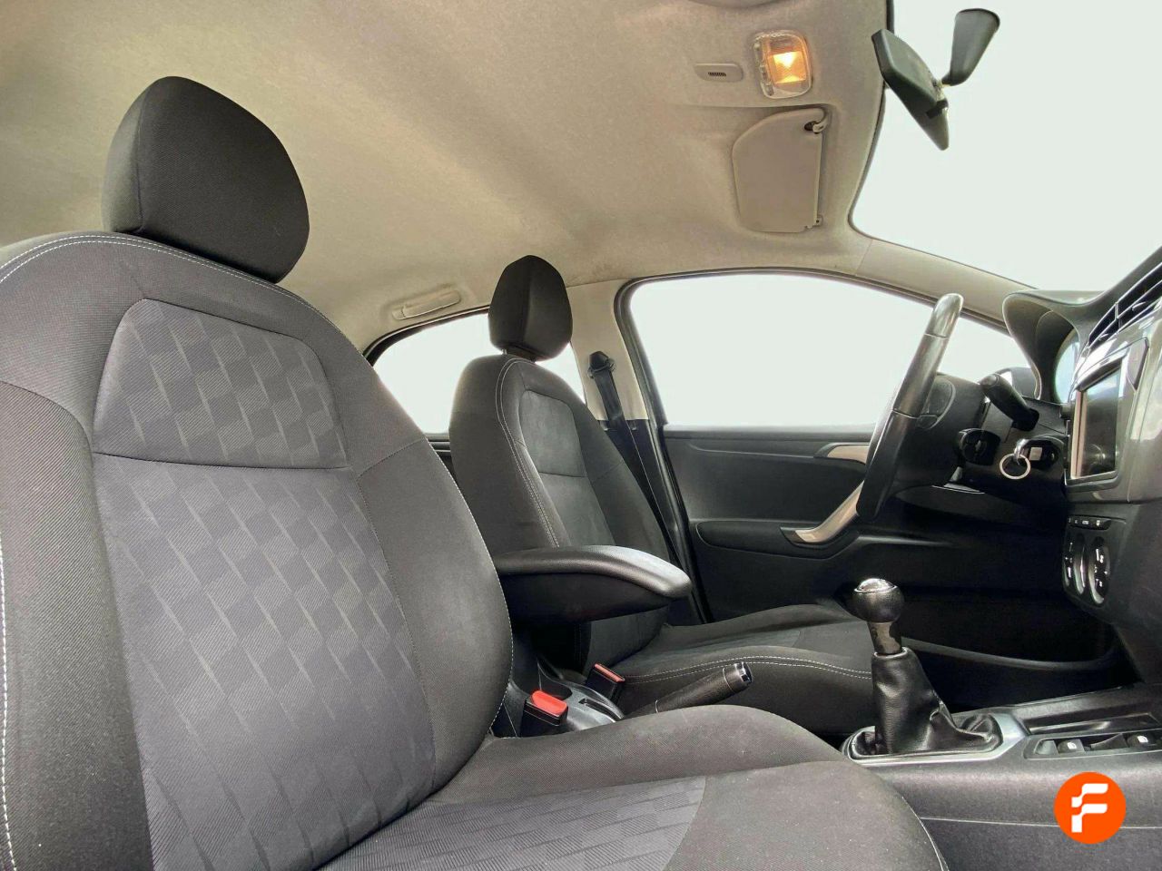 Foto Citroën C-Elysèe 21
