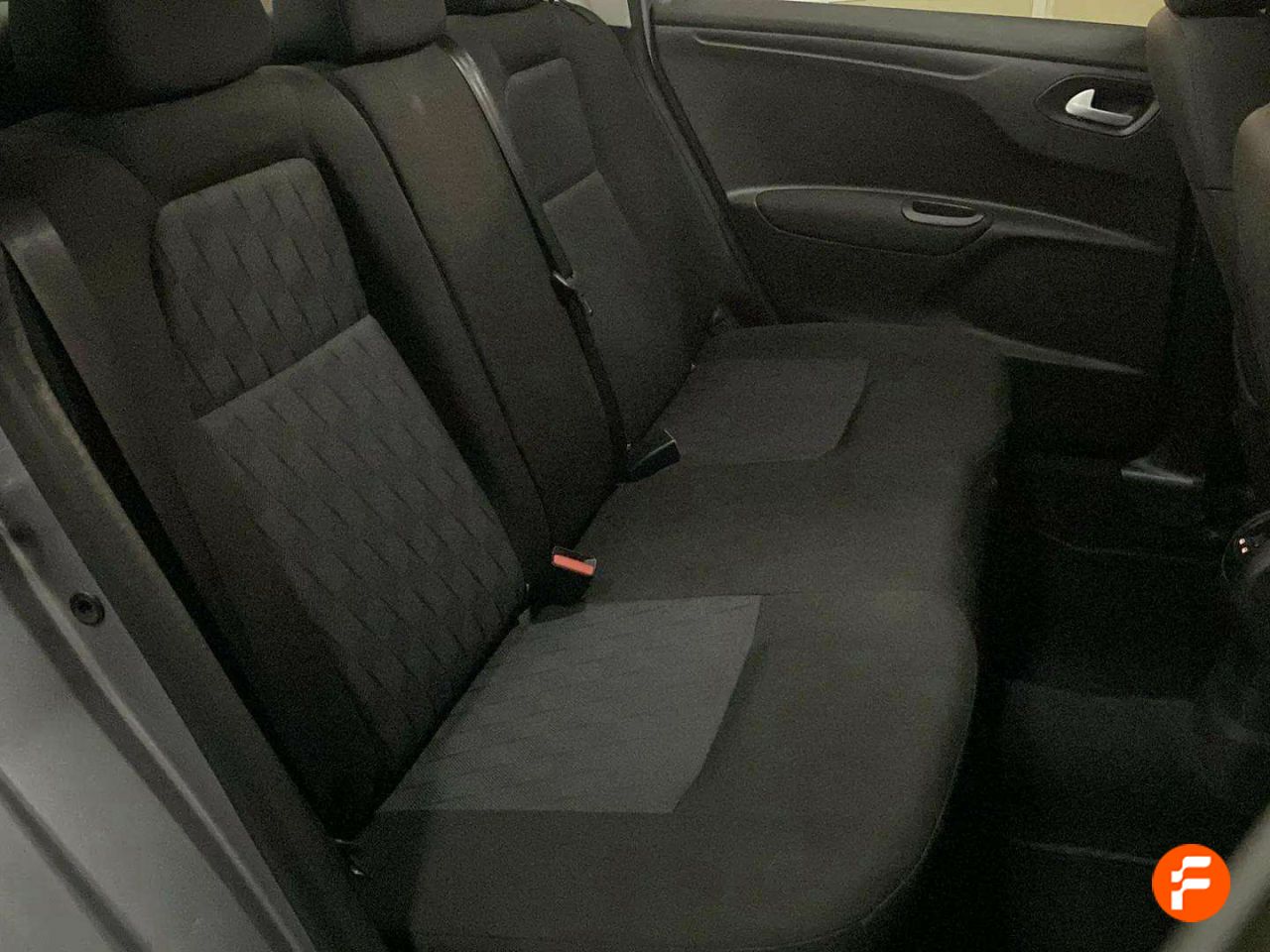 Foto Citroën C-Elysèe 18