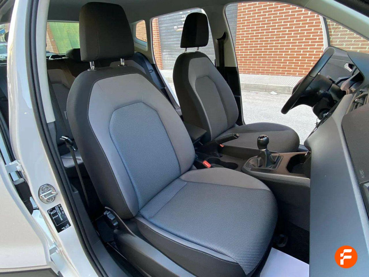 Foto Seat Arona 24