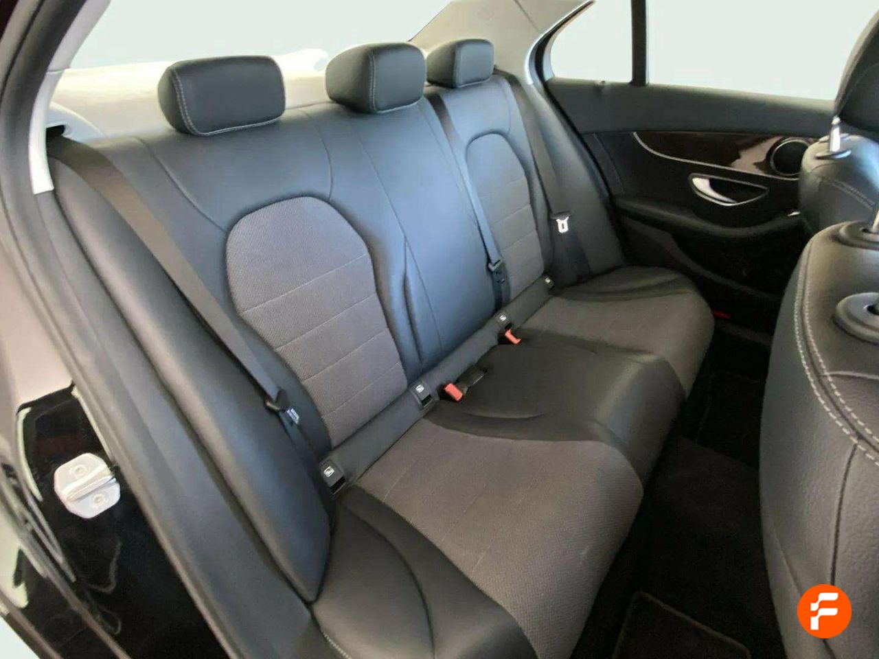 Foto Mercedes-Benz Clase C 12