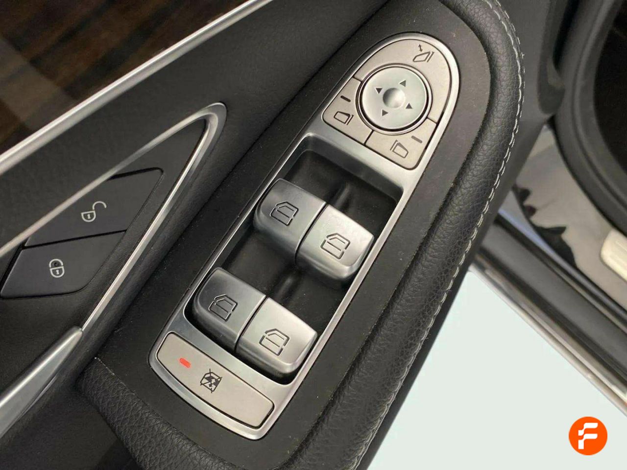 Foto Mercedes-Benz Clase C 15
