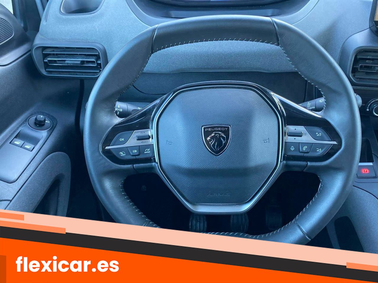 Foto Peugeot Rifter 9