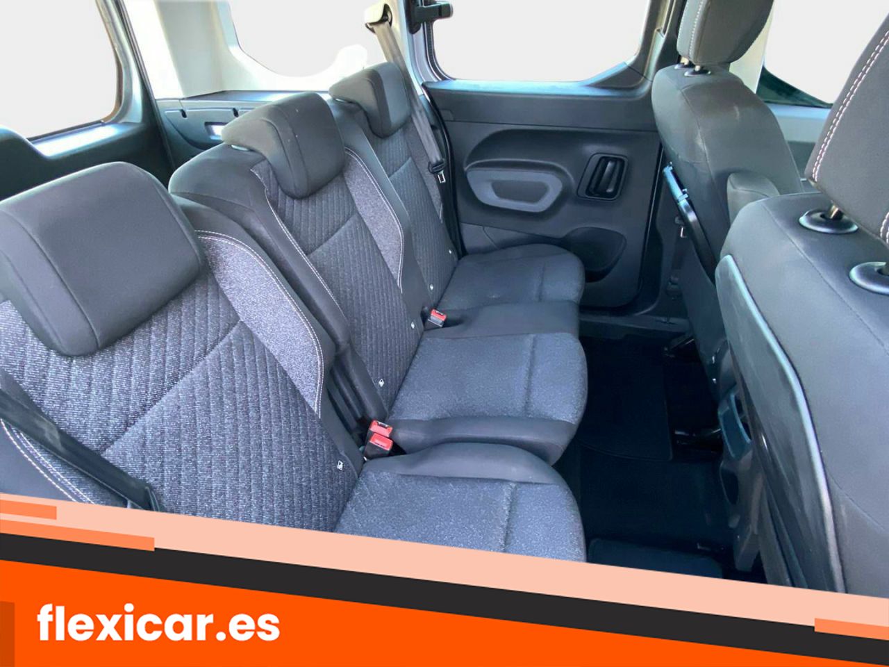 Foto Peugeot Rifter 13