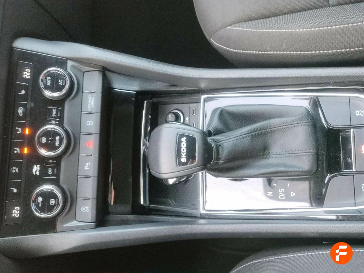 Foto Skoda Karoq 23