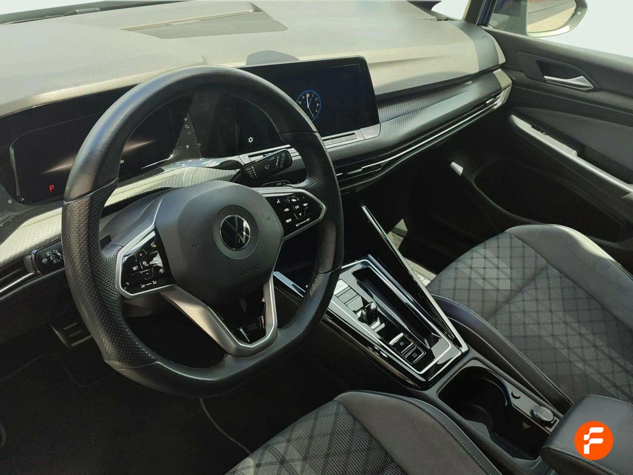 Foto Volkswagen Golf 16