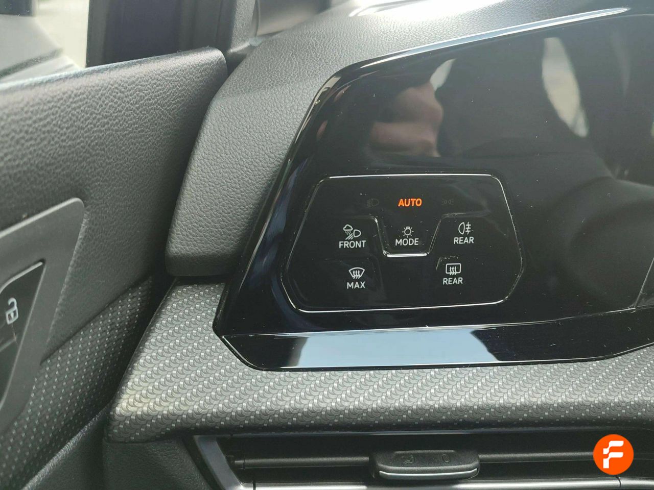 Foto Volkswagen Golf 27