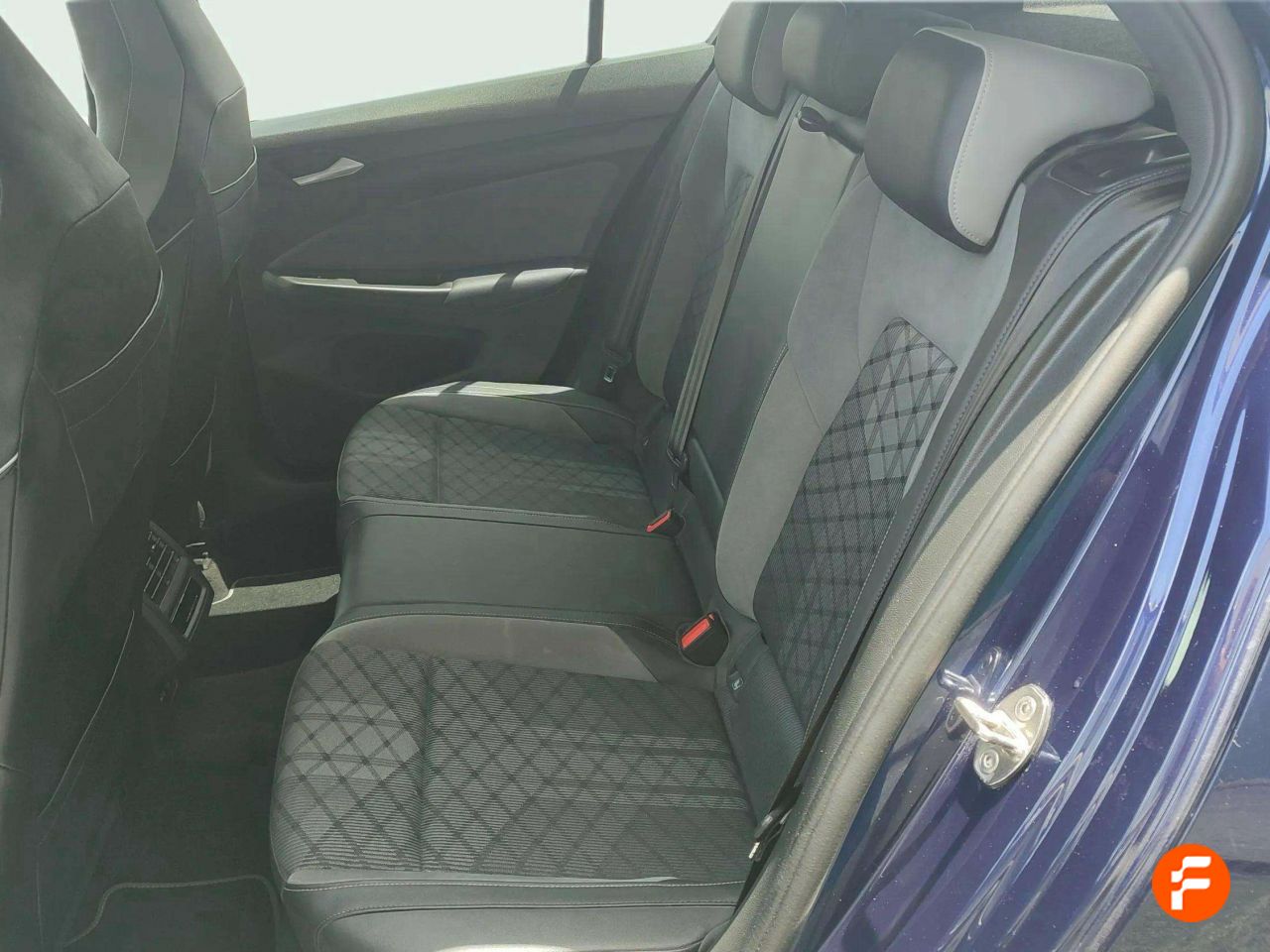 Foto Volkswagen Golf 29