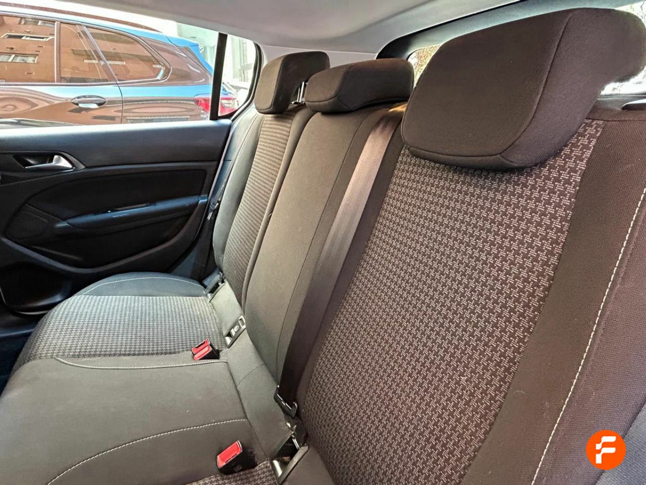 Foto Peugeot 308 8