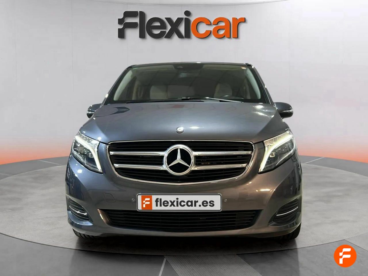 Foto Mercedes-Benz Clase V 2