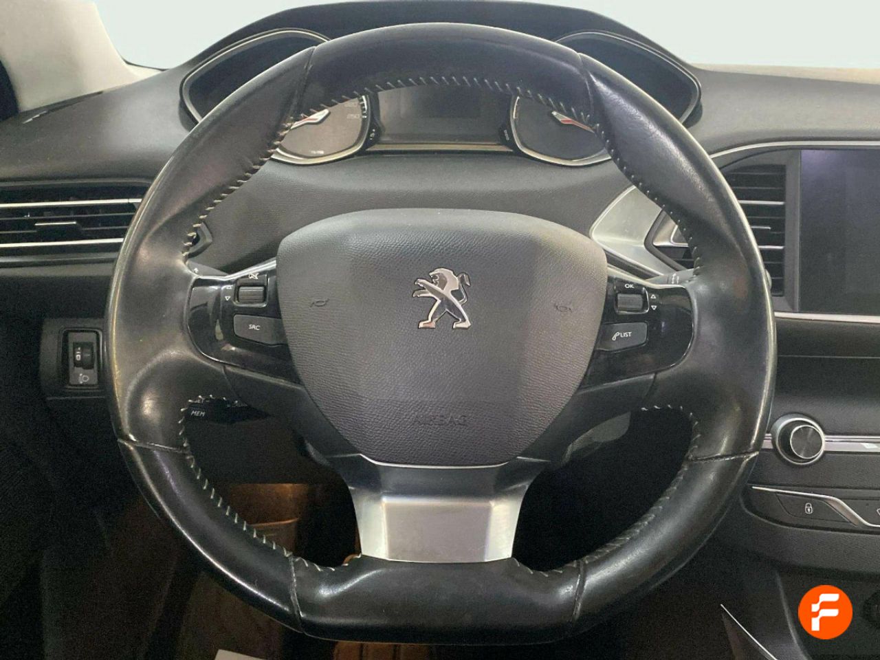 Foto Peugeot 308 8