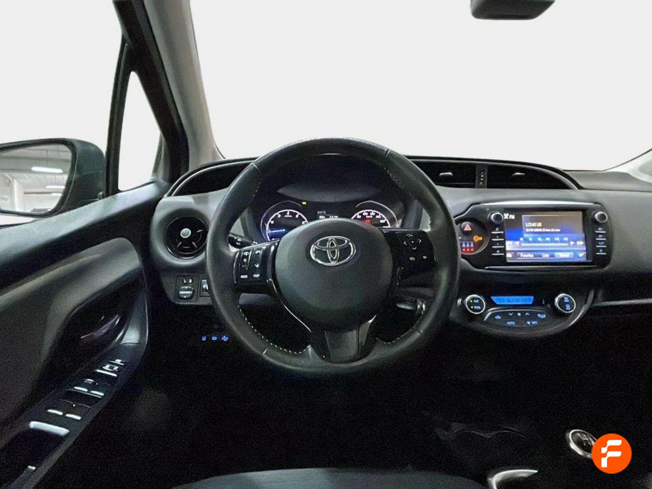 Foto Toyota Yaris 18